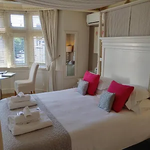 The House Boutique - In-room Breakfast - Free Parking 4*, Bath United Kingdom