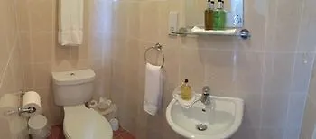 Arkaig Guest House Aberdeen